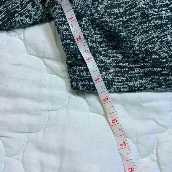 Nike Women’s  Shorts size L - Picture 5 of 6